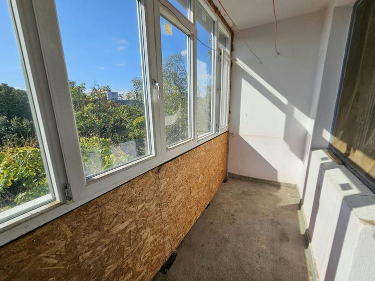 Apartament cu 3 camere în Lujerului