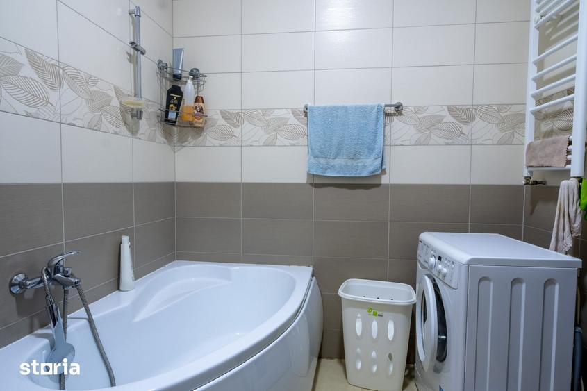 Apartament cu 2 camere decomandat în Roșu