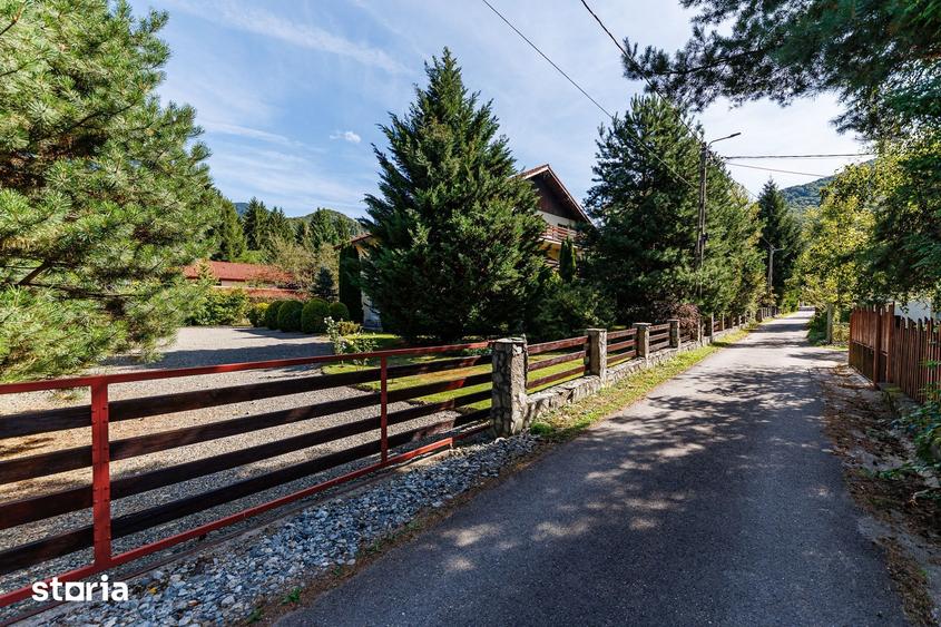 Spațiu comercial, de 600 mp, în Zăvoi