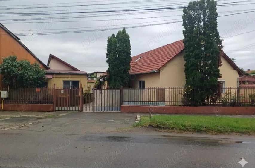 Casă cu 3 camere cu Teren 375 Mp în Micălaca