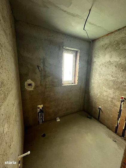Casă cu 4 camere în Dragomirești-Vale