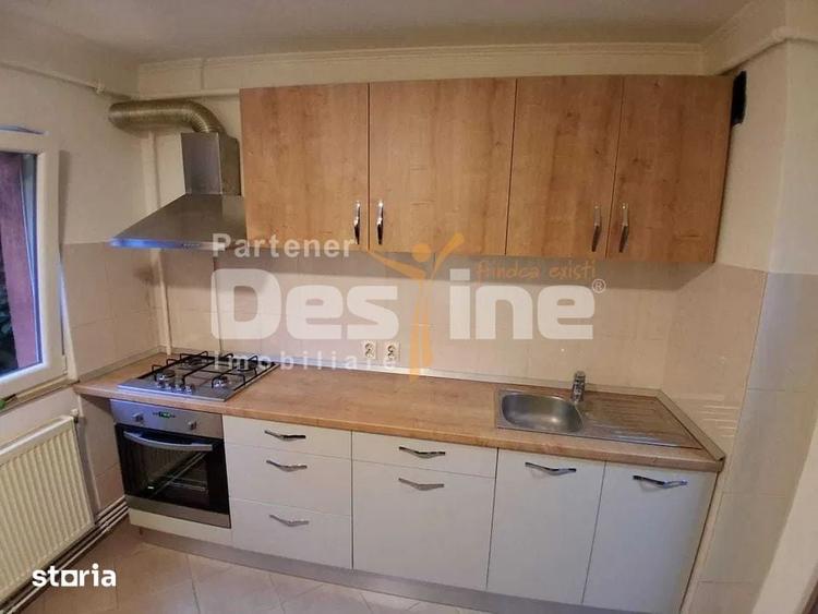 Apartament cu 2 camere decomandat la etaj intermediar, situat in carti - 4
