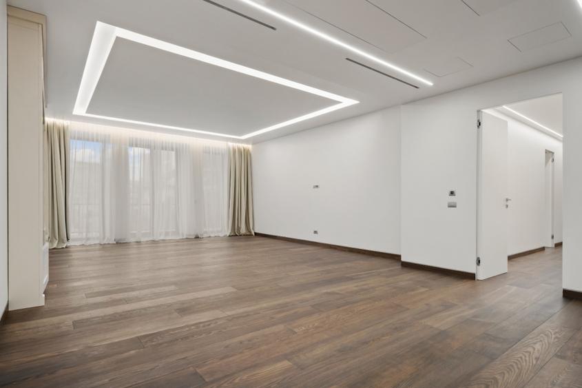 Apartament cu 4 camere decomandat în Arcul de Triumf