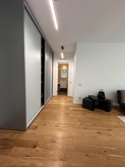 Apartament cu 2 camere semidecomandat, mobilat în Băneasa