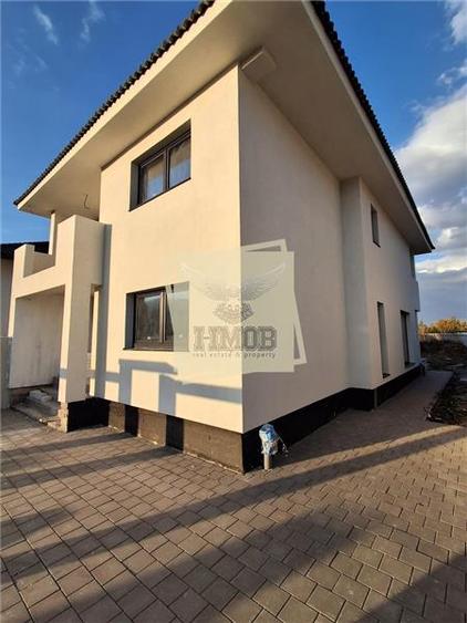 Casă individuală cu 5 camere cu Teren 530 Mp în Șelimbăr