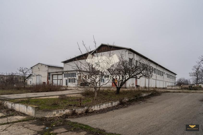 Spațiu industrial, de 2,000 mp, în Caracal
