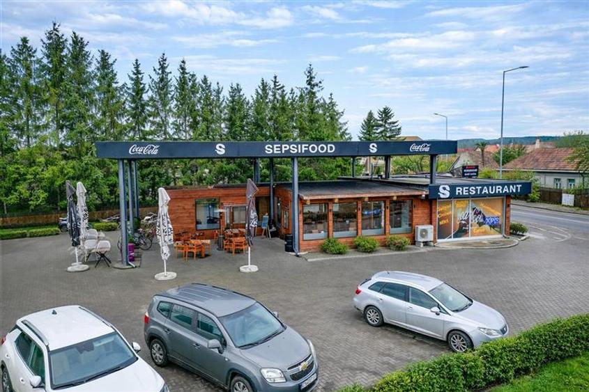 Spațiu comercial, de 163 mp, în Lunca Oltului