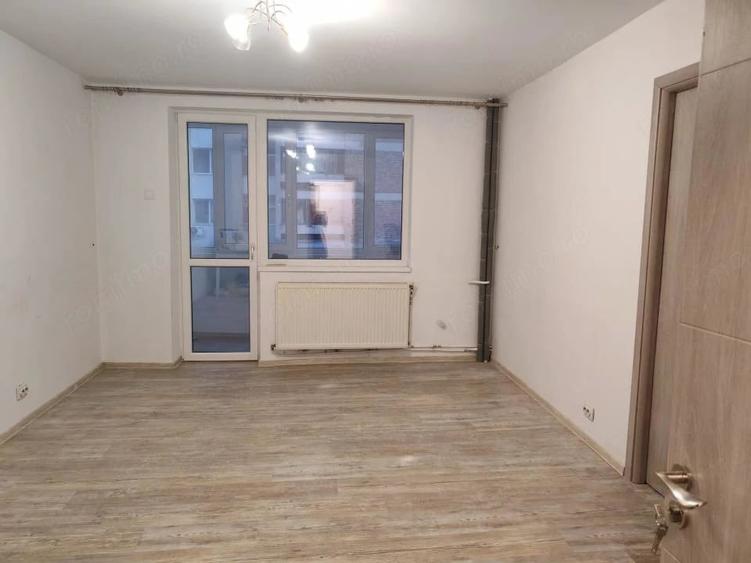 Apartament cu 2 camere decomandat în Ceair