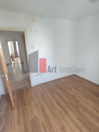 Apartament cu 2 camere decomandat în Lujerului