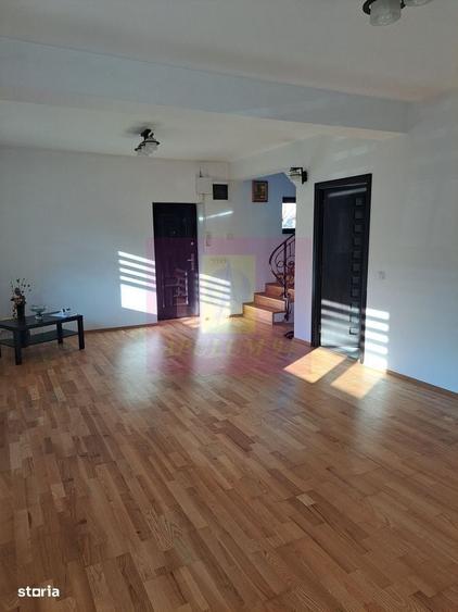 Casă cu 4 camere cu Teren 300 Mp în Prelungirea Ghencea