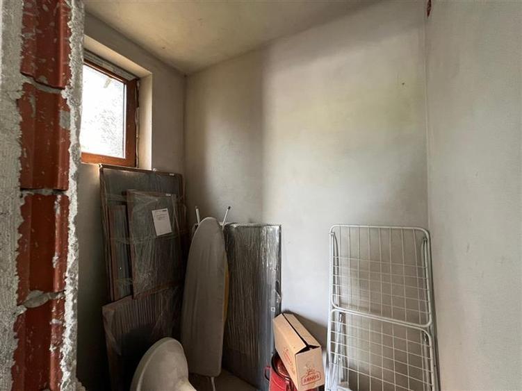 Casă individuală cu 5 camere cu Teren 4316 Mp în Petreu