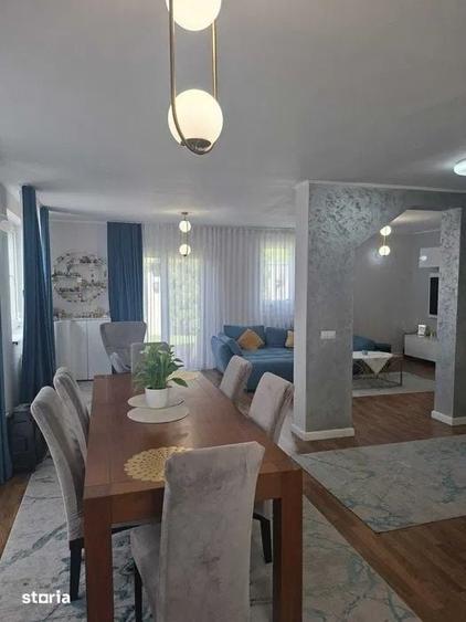 Casă cu 6 camere decomandat cu Teren 485 Mp în Corunca