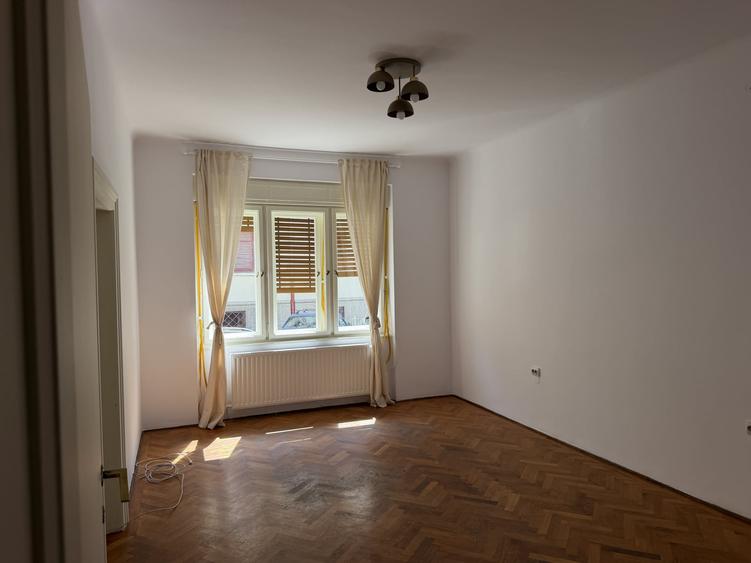 Apartament cu 3 camere decomandat, mobilat în Ultracentral