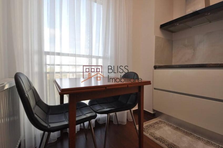 Apartament cu 3 camere semidecomandat în Herăstrău
