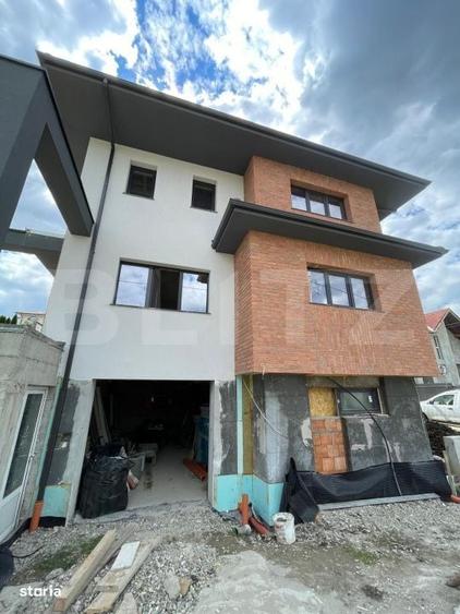 Casă cu 4 camere în Dezmir
