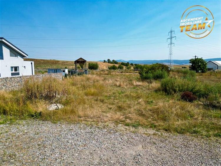 Teren Construcții intravilan de 824 mp, în Arcuș