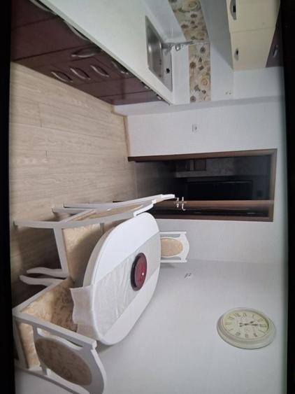 Apartament cu 3 camere decomandat în Valea Moșneagului