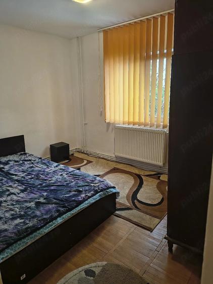 Apartament cu 2 camere semidecomandat în Girocului