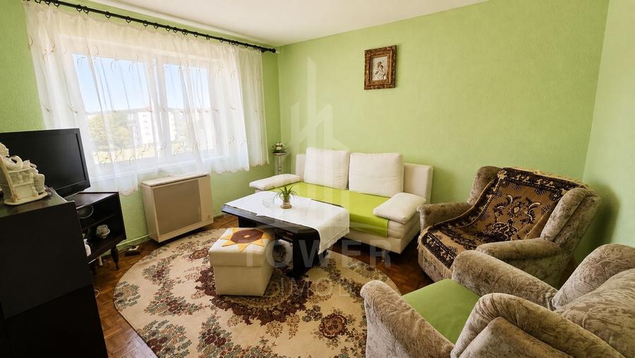 Apartament cu 3 camere decomandat în Central