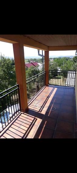 Casă cu 4 camere în Piatra