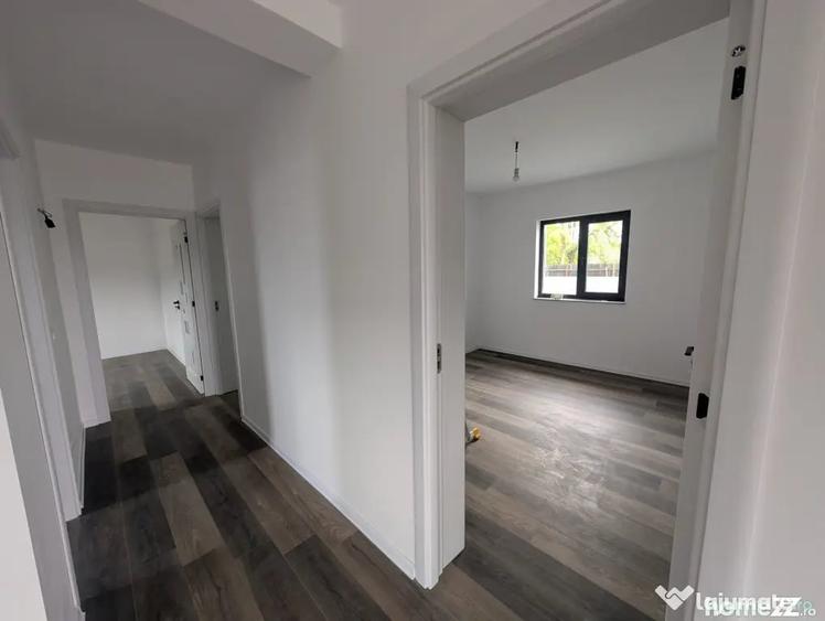 Casă cu 4 camere cu Teren 350 Mp în Central