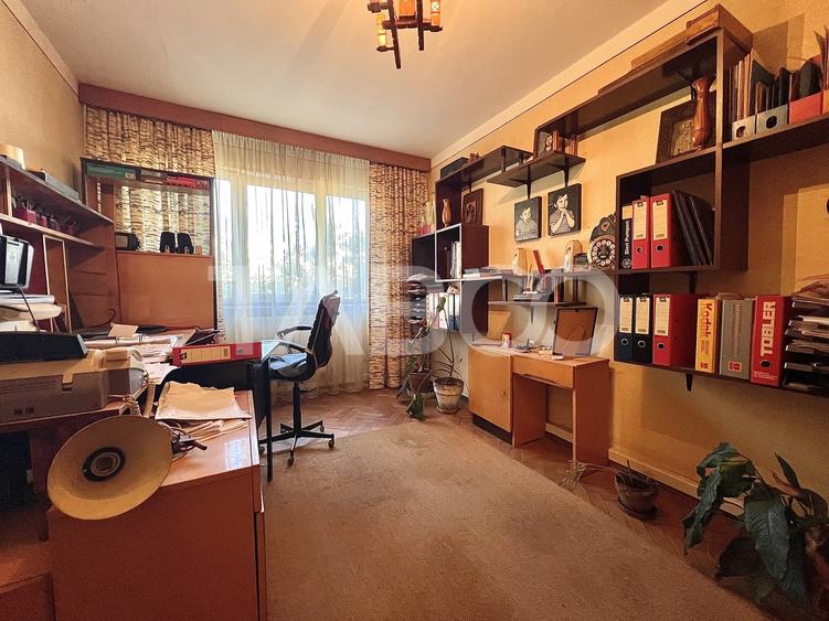 Apartament cu 4 camere decomandat în Mănăștur