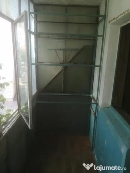 Garsonieră decomandată în Barieră