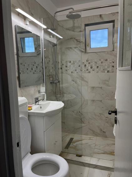 Apartament cu 3 camere semidecomandat, mobilat în Astra
