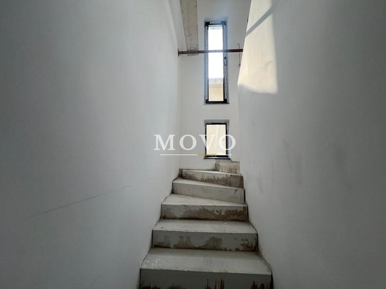 Duplex cu 4 camere cu Canalizare în Giroc
