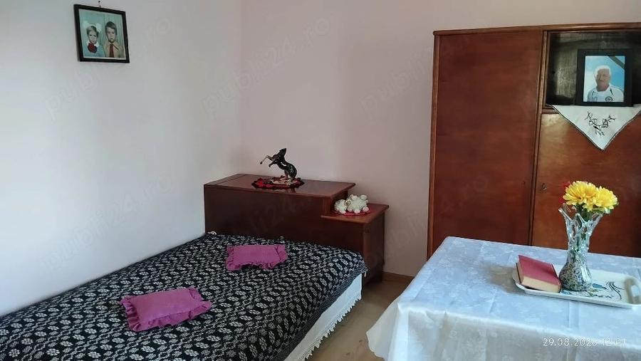 Casă cu Teren 1900 Mp în Sascut