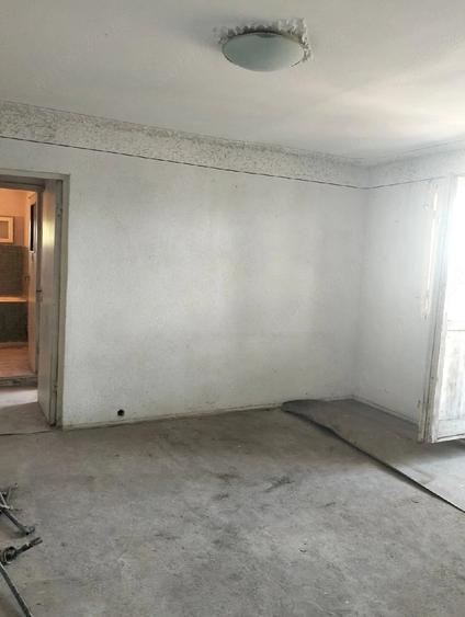 Apartament cu 2 camere nedecomandat în Central