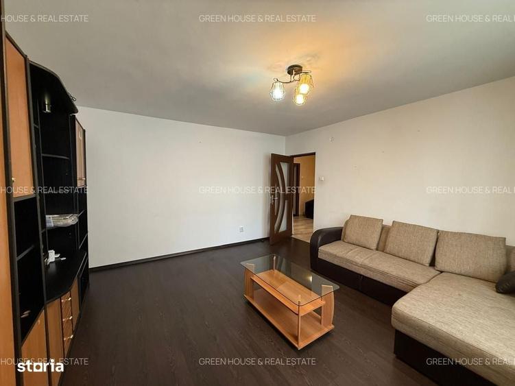 Apartament cu 3 camere decomandat în Deve