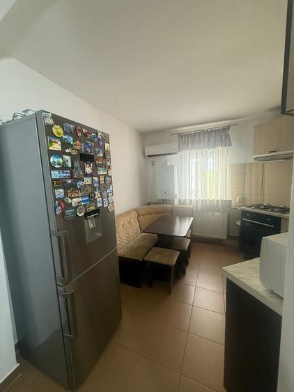 Apartament cu 2 camere decomandat în Gârlești