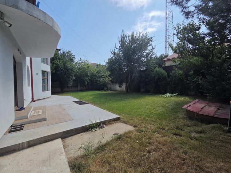 Casă individuală cu 5 camere cu Canalizare în Central