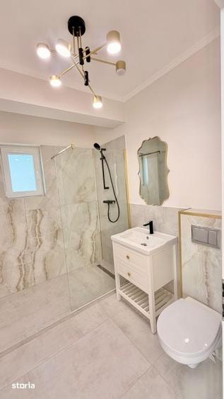 Apartament cu 3 camere semidecomandat în Florești