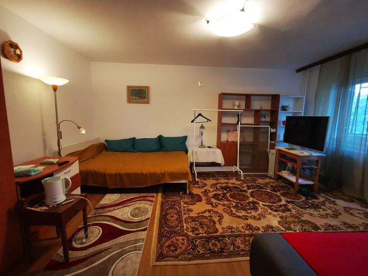 Garsonieră decomandată în Lujerului