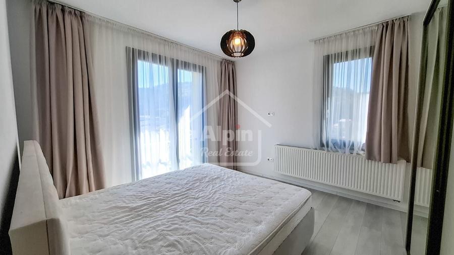 Apartament cu 3 camere decomandat, mobilat în Blumăna