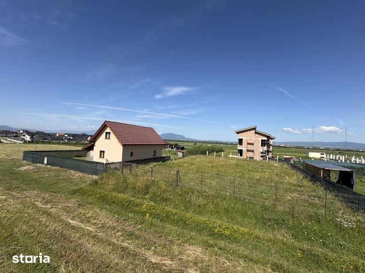 Teren de 664 mp, în Bod