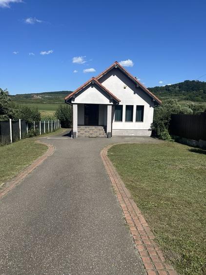 Casă cu 2 camere cu Teren 1000 Mp în Voiniceni