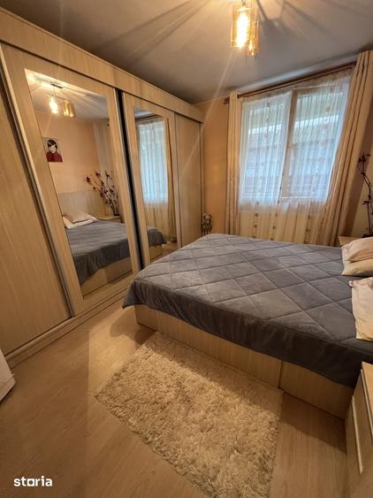 Apartament cu 3 camere în Unirea