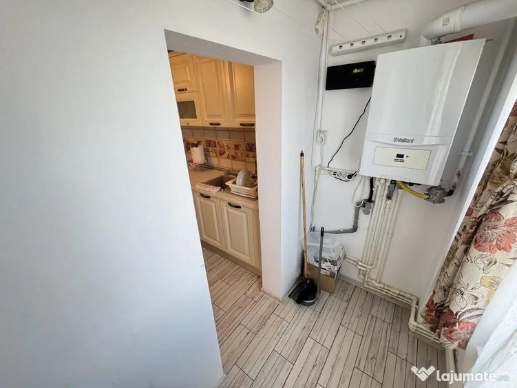 Apartament cu 2 camere decomandat în Km 5