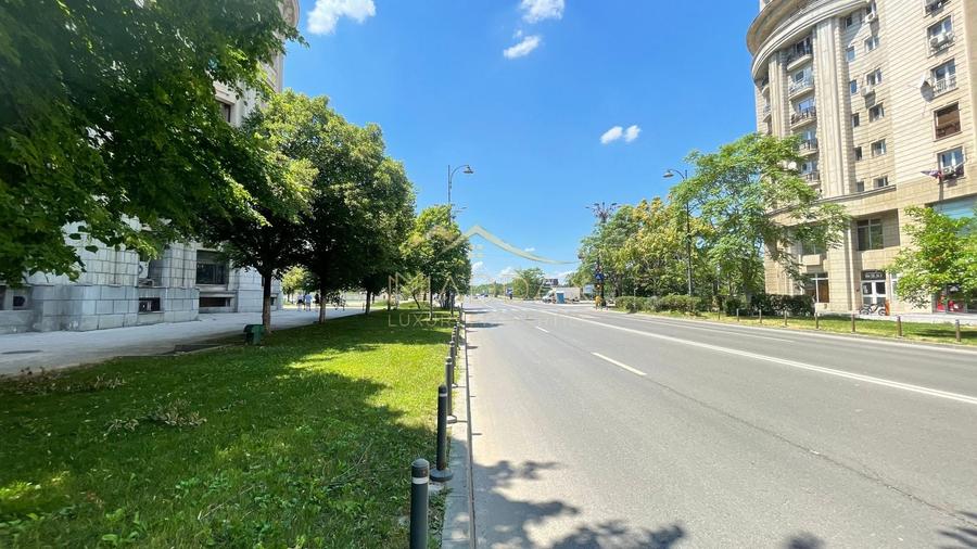 Spațiu comercial, de 155.28999328613 mp, în Națiunile Unite