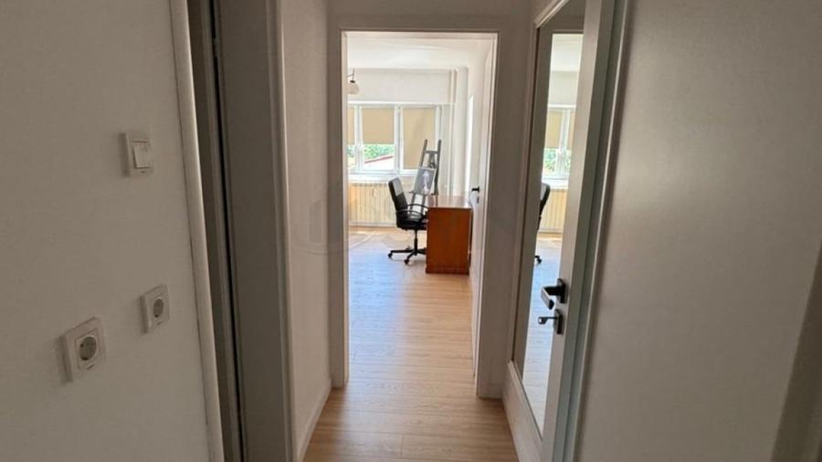 Apartament cu 2 camere decomandat în Calea Călărașilor