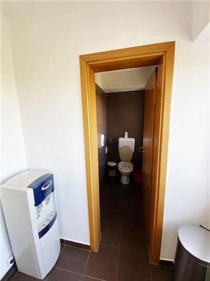Birou, de 120 mp, în Central