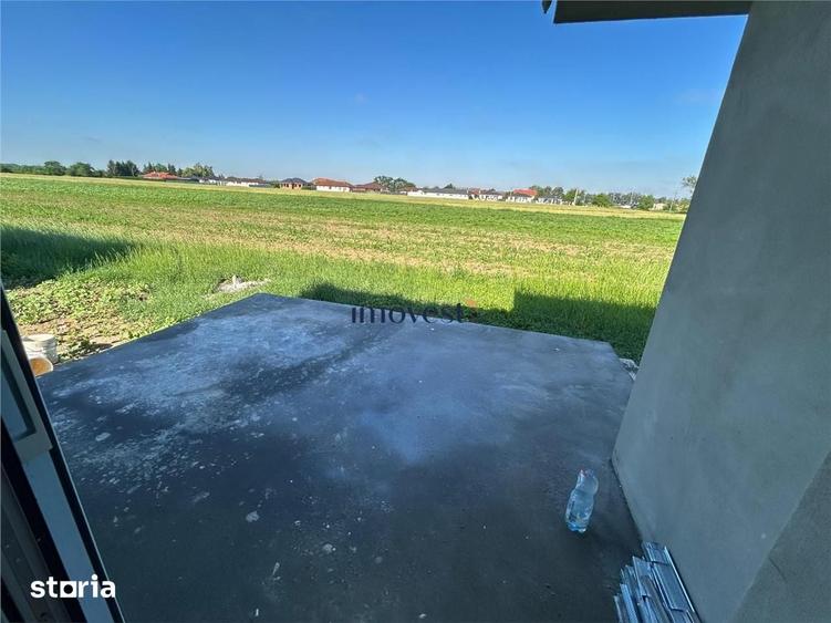 Casă cu 4 camere cu Teren 350 Mp în Odoreu
