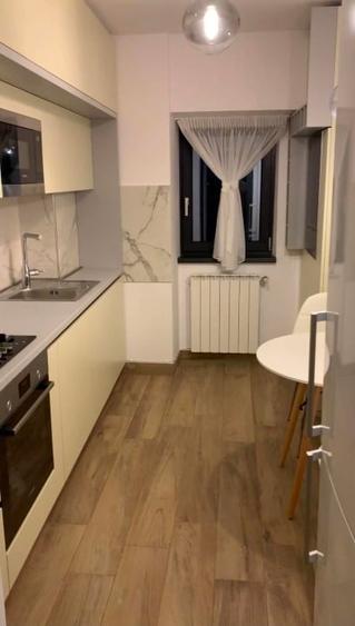 Apartament cu 2 camere decomandat, mobilat în Podul de Fier