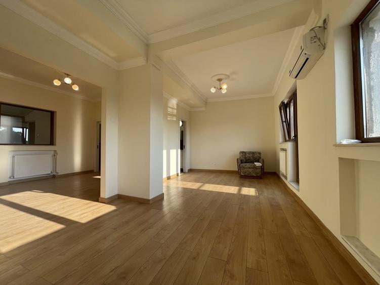 Apartament cu 2 camere semidecomandat în Armeneasca