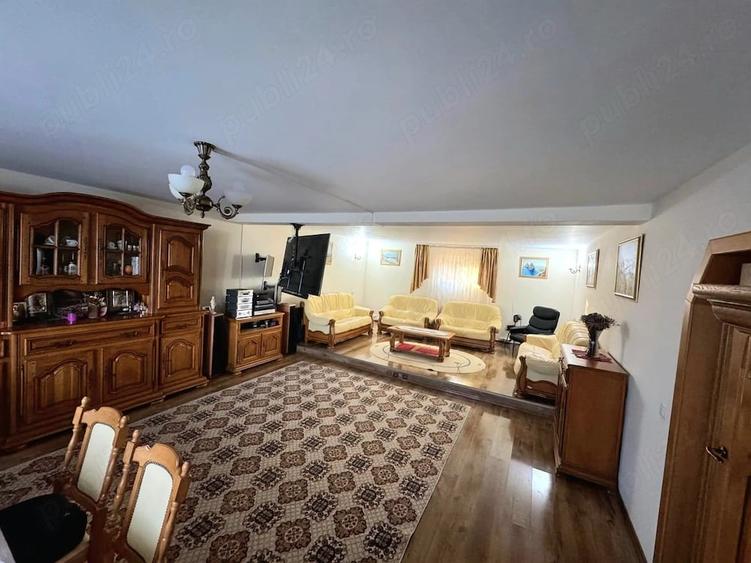 Casă cu Teren 320 Mp în Valea Mare