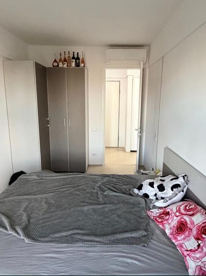 Apartament cu 3 camere decomandat în Tineretului