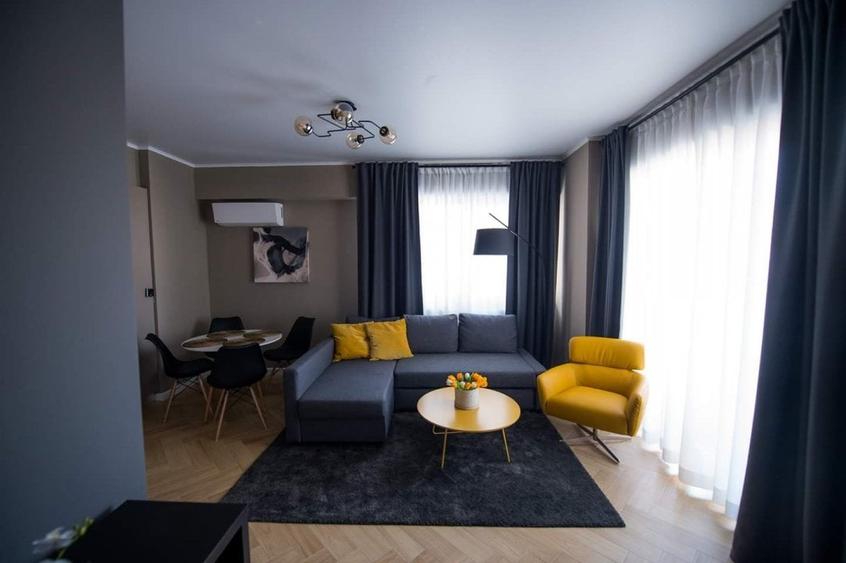 Apartament cu 2 camere semidecomandat, mobilat în Sat Vacanță — fotografia 1